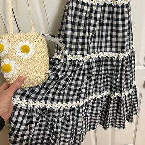 Isaac Mizrahi - Black and White Checkered Dress with Daisy Accents Size 8 girl